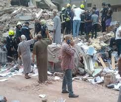 A four-story apartment building collapses in Egypt’s capital and at least 4 are killed